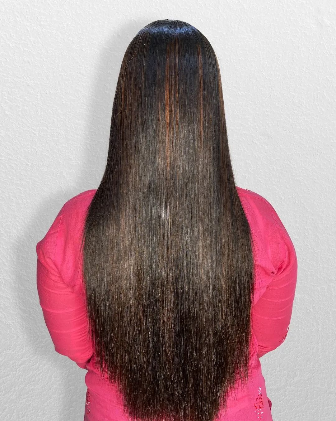 “Frizz-Free and Fabulous: Discover the Benefits of Professional Hair Smoothening”