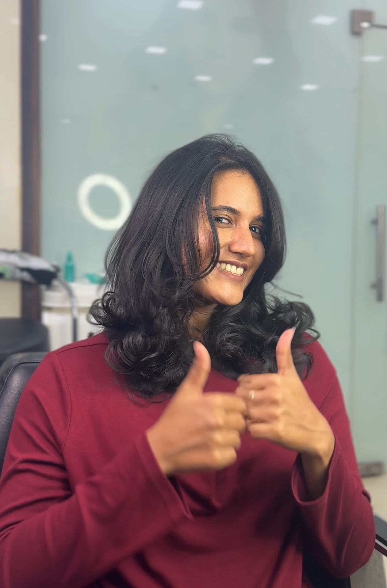 "Transform Your Hair with Layer Cuts and Highlights"