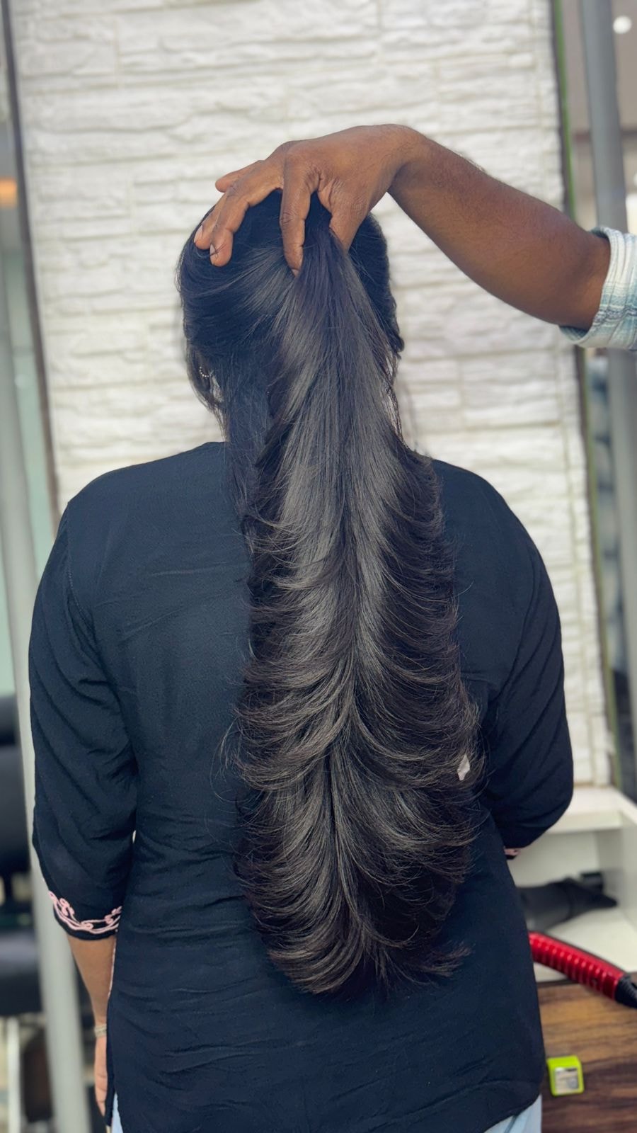 Long Layercut: The Secret to Effortless Style & Volume