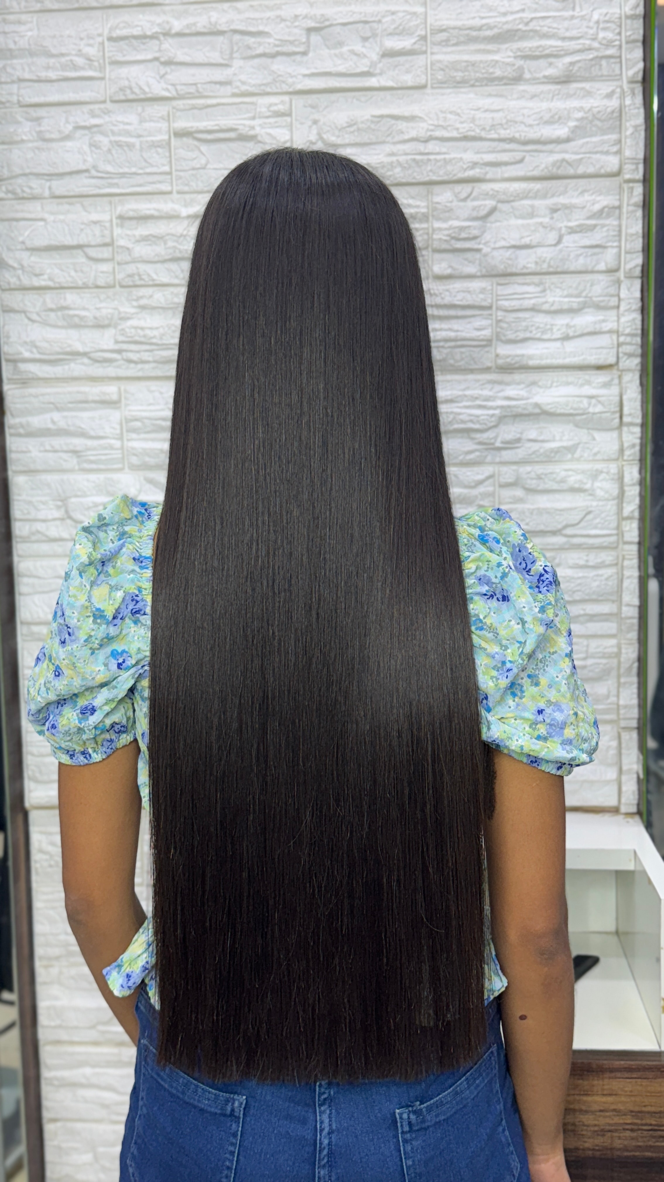  “Say Goodbye to Frizz with Keraboost Hair Therapy”